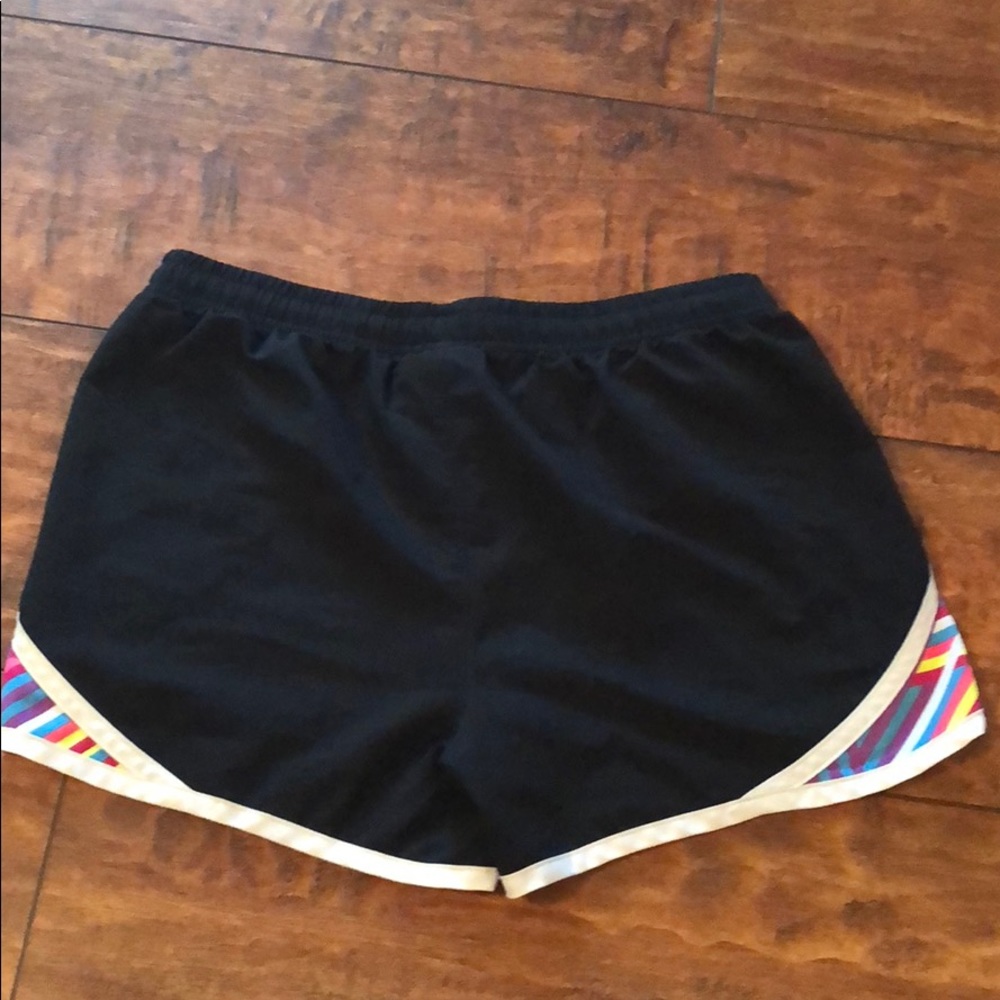 Under Armor shorts - Picture 2 of 4